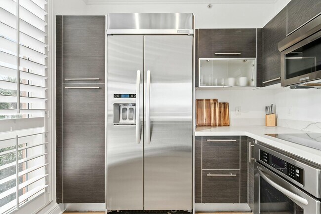 Photo - 550 Okeechobee Blvd Unit 322