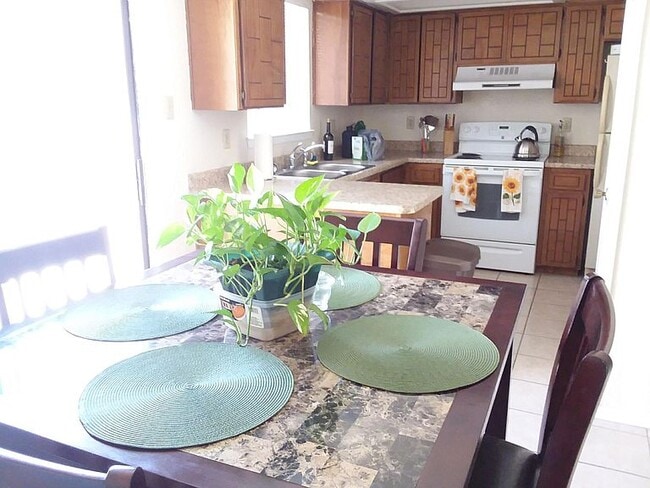 Photo - 2001 Amy Sue Dr