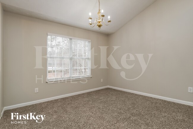 Photo - 200 Fairview Chase Rd