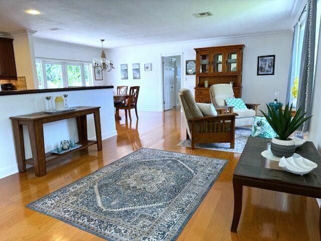 Photo - 925 Cypress Dr