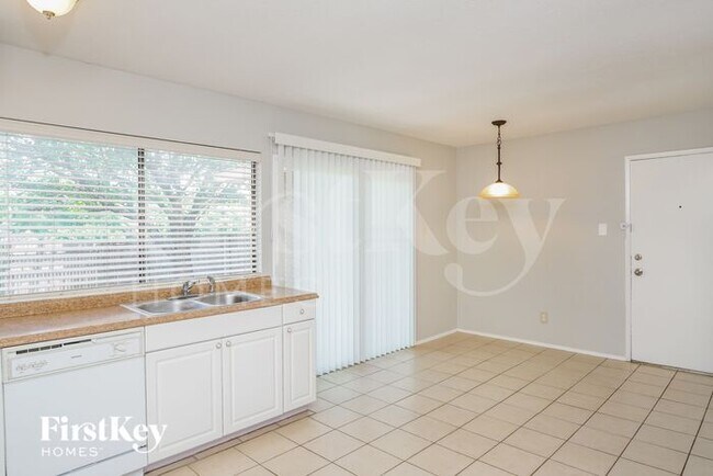 Photo - 9814 Emory Oak Cir