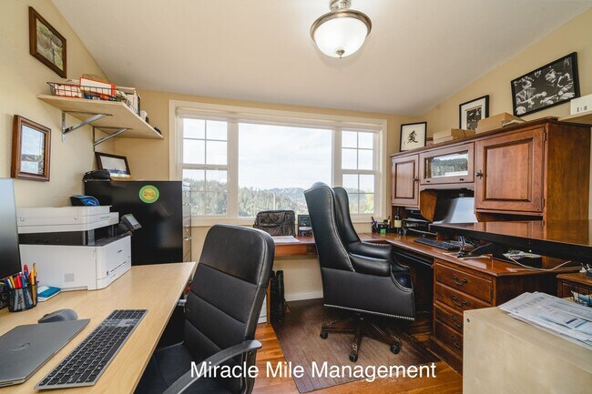 Photo - West Marin Luxury Retreat – Private Estate with Panoramic Views