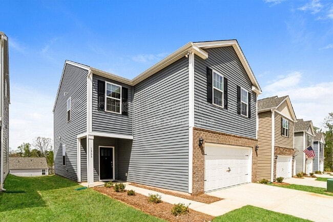 Photo - 1365 37th Ave Lane NE