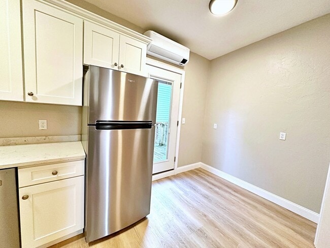 Photo - 89 Cottage St Unit 3