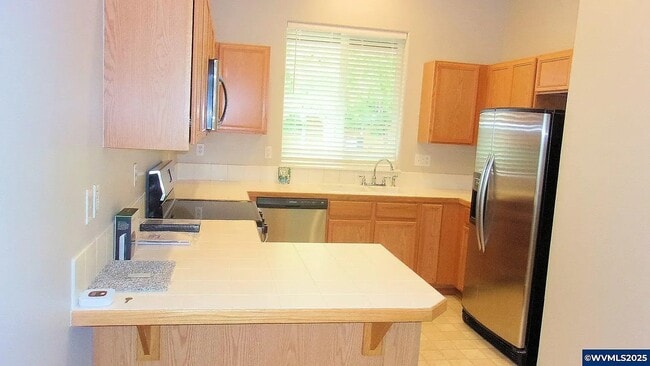 Photo - 1146 Elm St NW