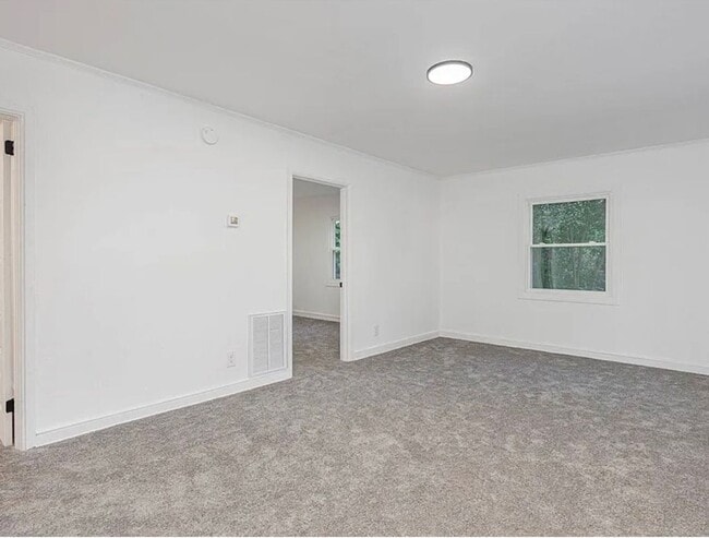 Photo - 312 Pineneedle Rd