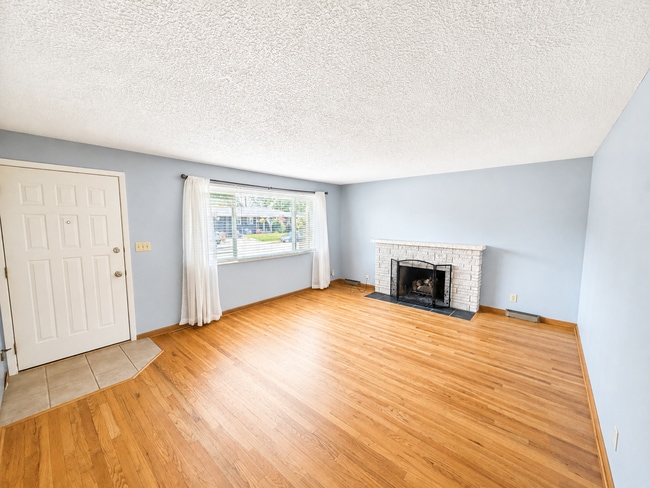 Photo - 3006 W Houston Ave