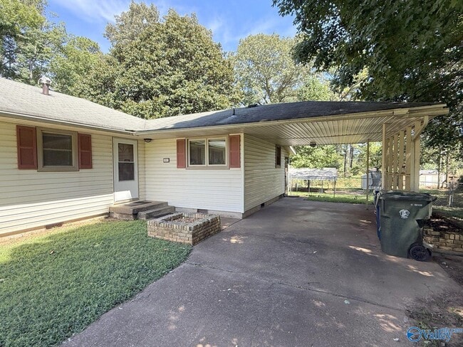 Photo - 1012 Strong St