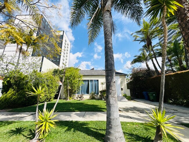 Photo - 6329 Warner Dr House