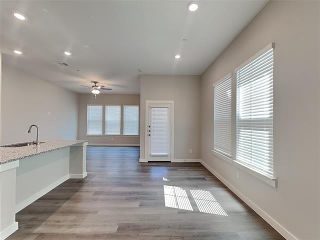 Photo - 105 Rutland Ct