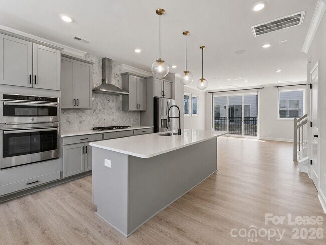 Photo - 5029 Westmead Ln