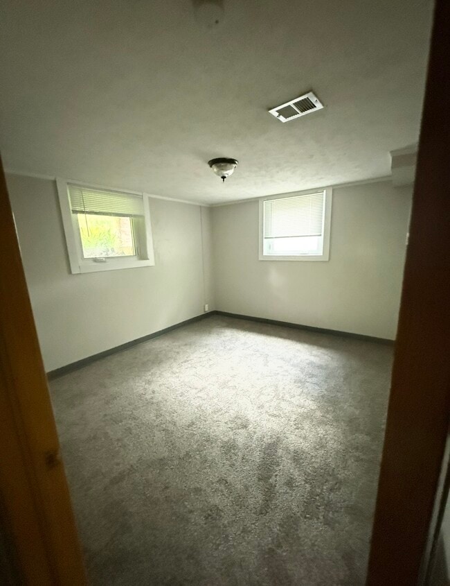 Photo - 1901 5 Plex Unit 5