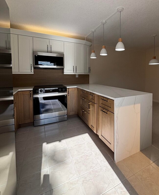 Photo - 1010 10th Ct