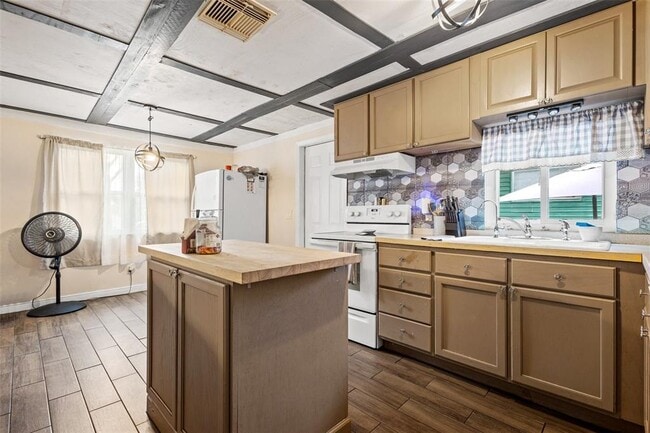 Photo - 2526 26th St S