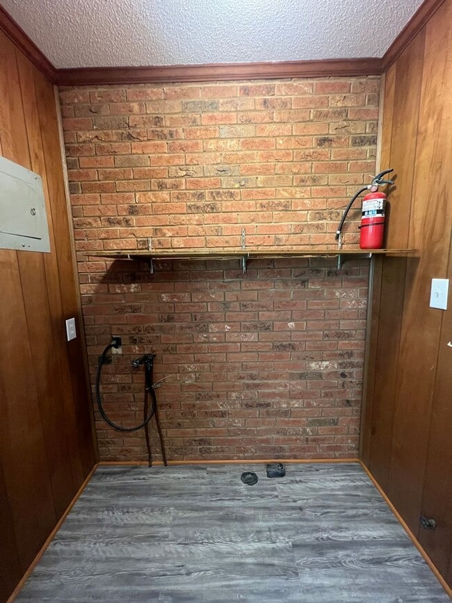 Photo - 2 Bedroom Duplex Available (Monroe)