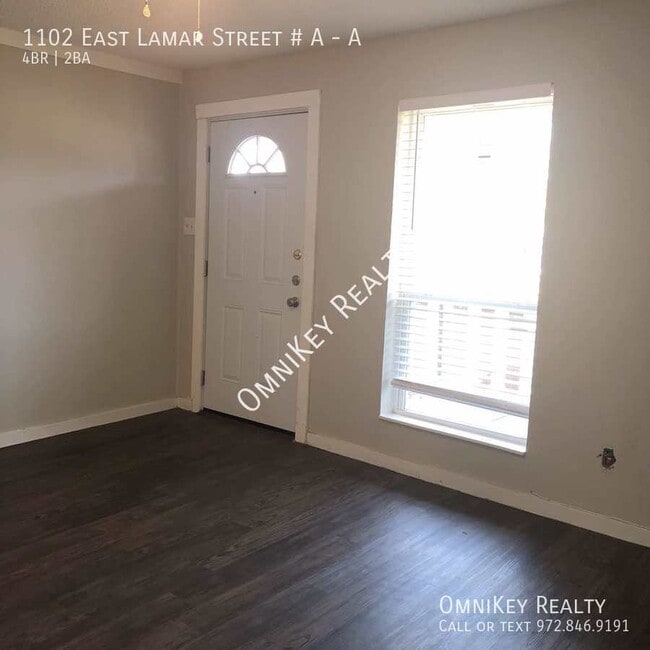 1102 E Lamar St Unit A