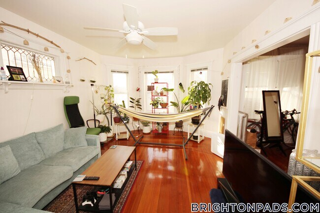 Photo - 29 Justin Rd Unit 1