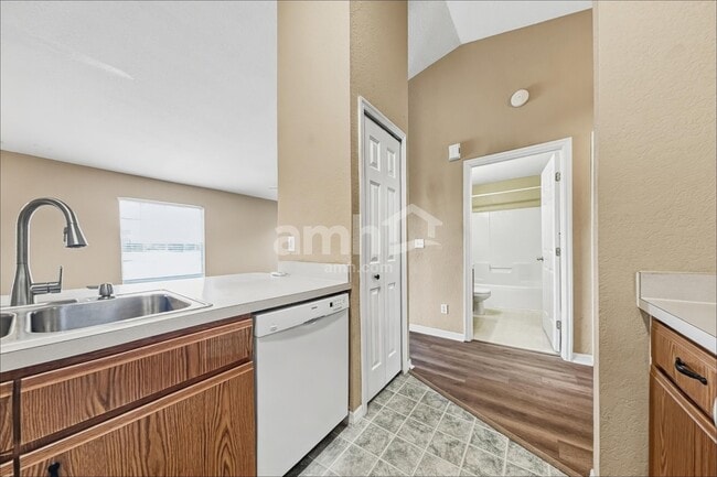 3255 Grand Pines Dr