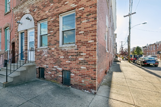 Photo - 2602 E Lehigh Ave Unit 2