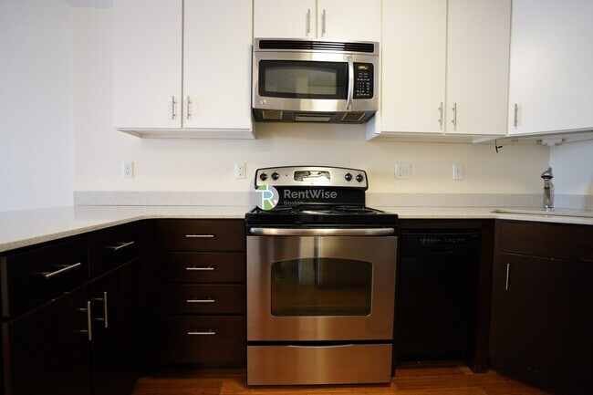 Photo - 8 Winter St Unit 905