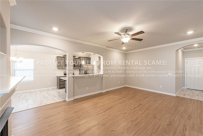 Photo - 4463 W Newton Ave