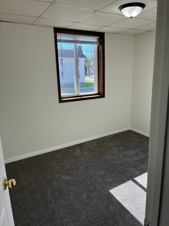 Unit 4 Bedroom - 808 Jefferson Ave