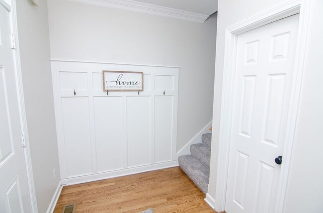 Photo - 209 Newport Cove Ct