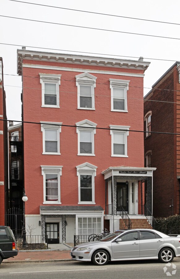 Photo - 12 E Main St