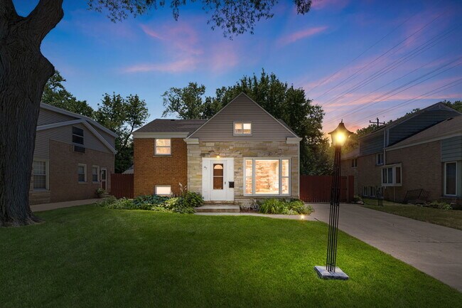 Building Photo - 47 Hackberry Ln