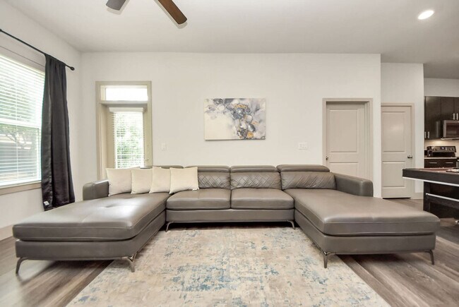 Photo - 8877 Frankway Dr Unit SI FL1-ID1604269P