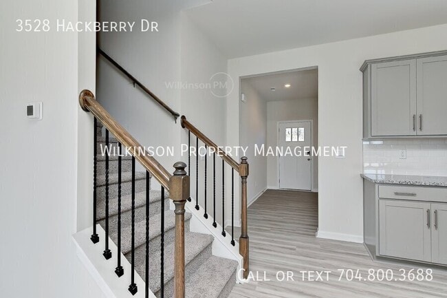 Photo - 3528 Hackberry Dr