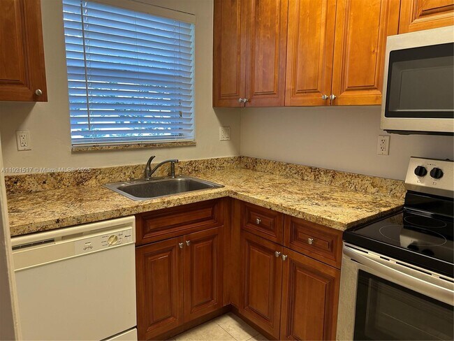 Photo - 7900 SW 55th Ave Unit 87D