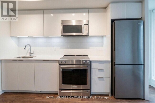 Photo - 30 Samuel Wood Wy Unit 305