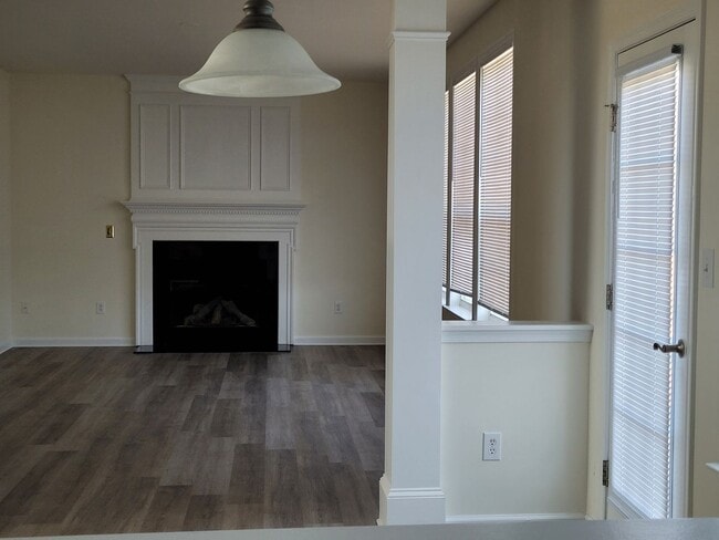 23 Nicholas Dr