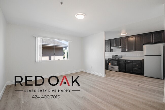 Building Photo - 6853 Agnes Ave