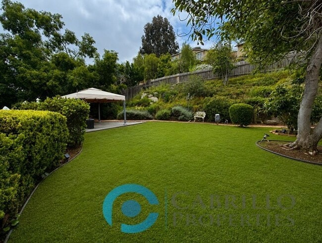 Building Photo - Your dream home awaits! - Stunning & Spacious 3bd/2ba Mt. Helix Home