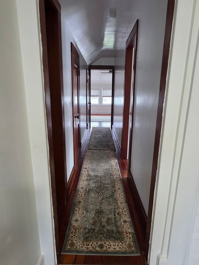 Hallway - 164 Laurel Pl Unit Laurelplace