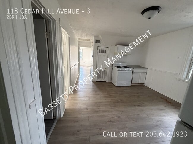 Photo - 118 Cedar Hill Ave