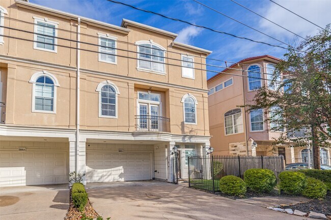 Photo - 5208 Blossom St Unit 9