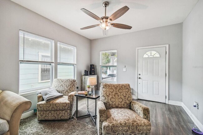 Photo - 2334 W Spruce St