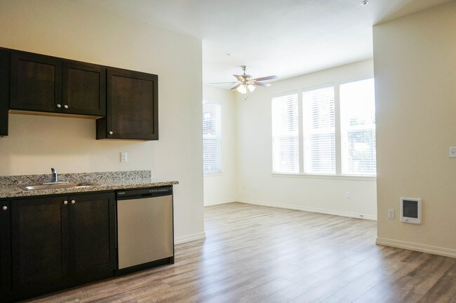 Photo - Ivanhoe (1 &amp; 2)