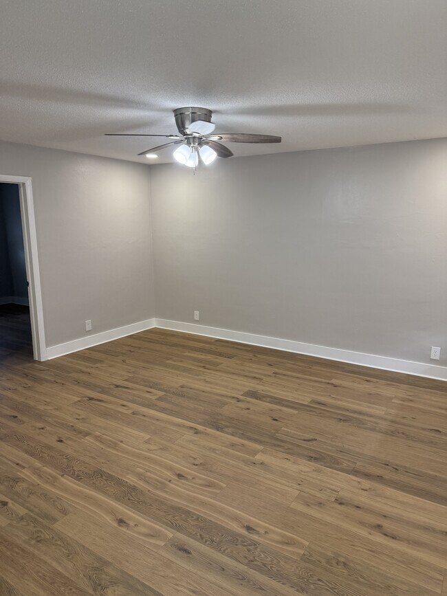 Photo - 1331 Holly Heights Dr Unit 3