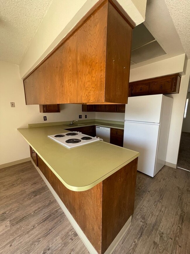 Photo - 291 W Alexander Ave Unit 291 W Alexander Ave