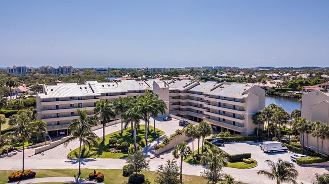 Building Photo - 16940 W Bay Dr Unit N406