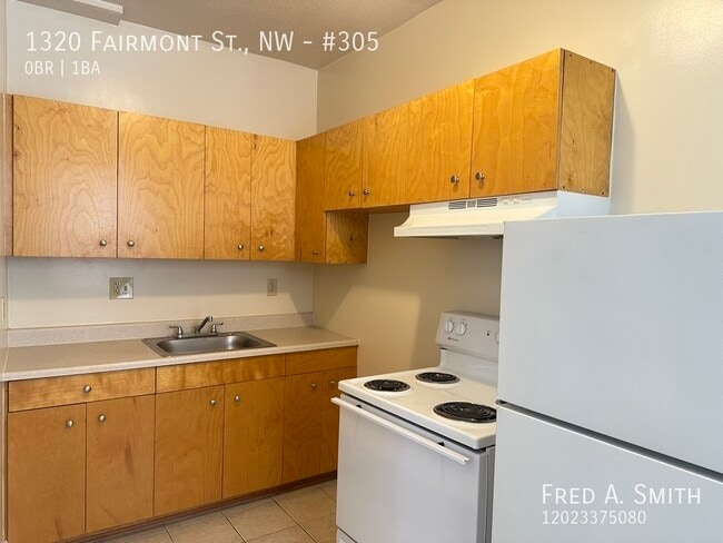 Photo - 1320 Fairmont St NW