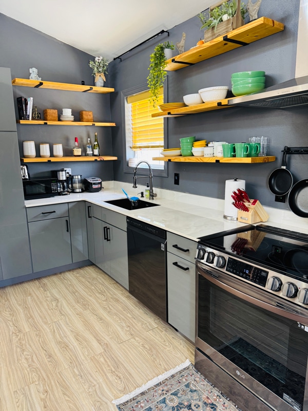 Photo - 24 E Winding Hill Rd