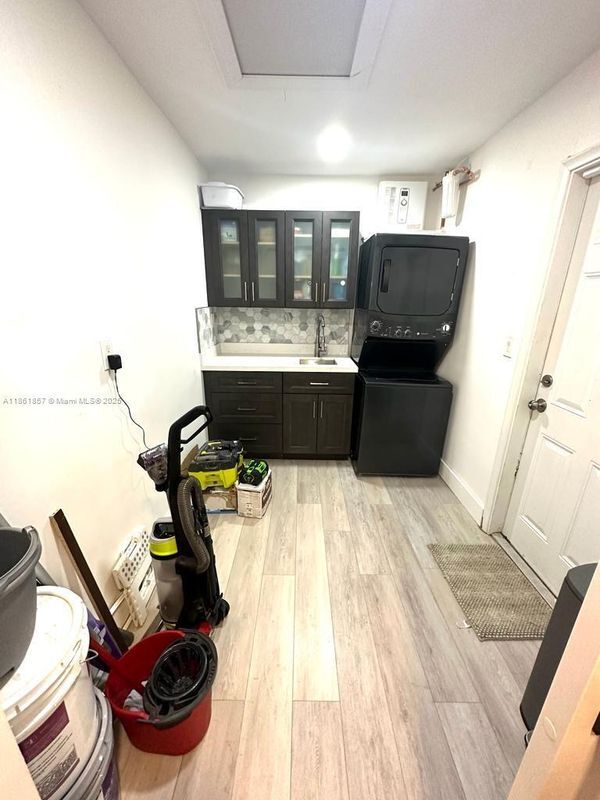 Photo - 2751 SW 4th Ct