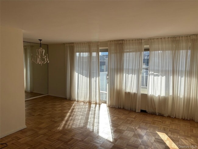 Photo - 17-85-85 215th St Unit 3E