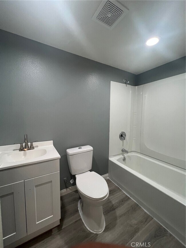 Photo - 801 N Sabina St