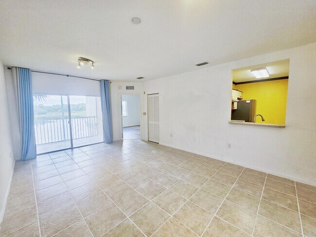 Photo - 1157 Golden Lakes Blvd Unit 621
